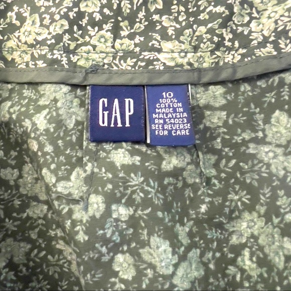 NWOT - Gap Skirt - Picture 3 of 3